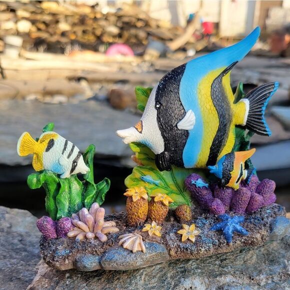Tropical Fish Hand Painted Resin Figurine - Picture 9 of 15